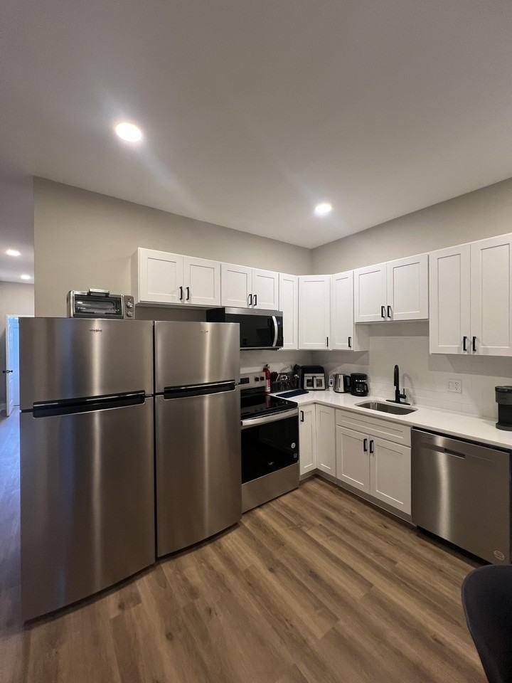 N Loudon Ave - Photo 3 of 14