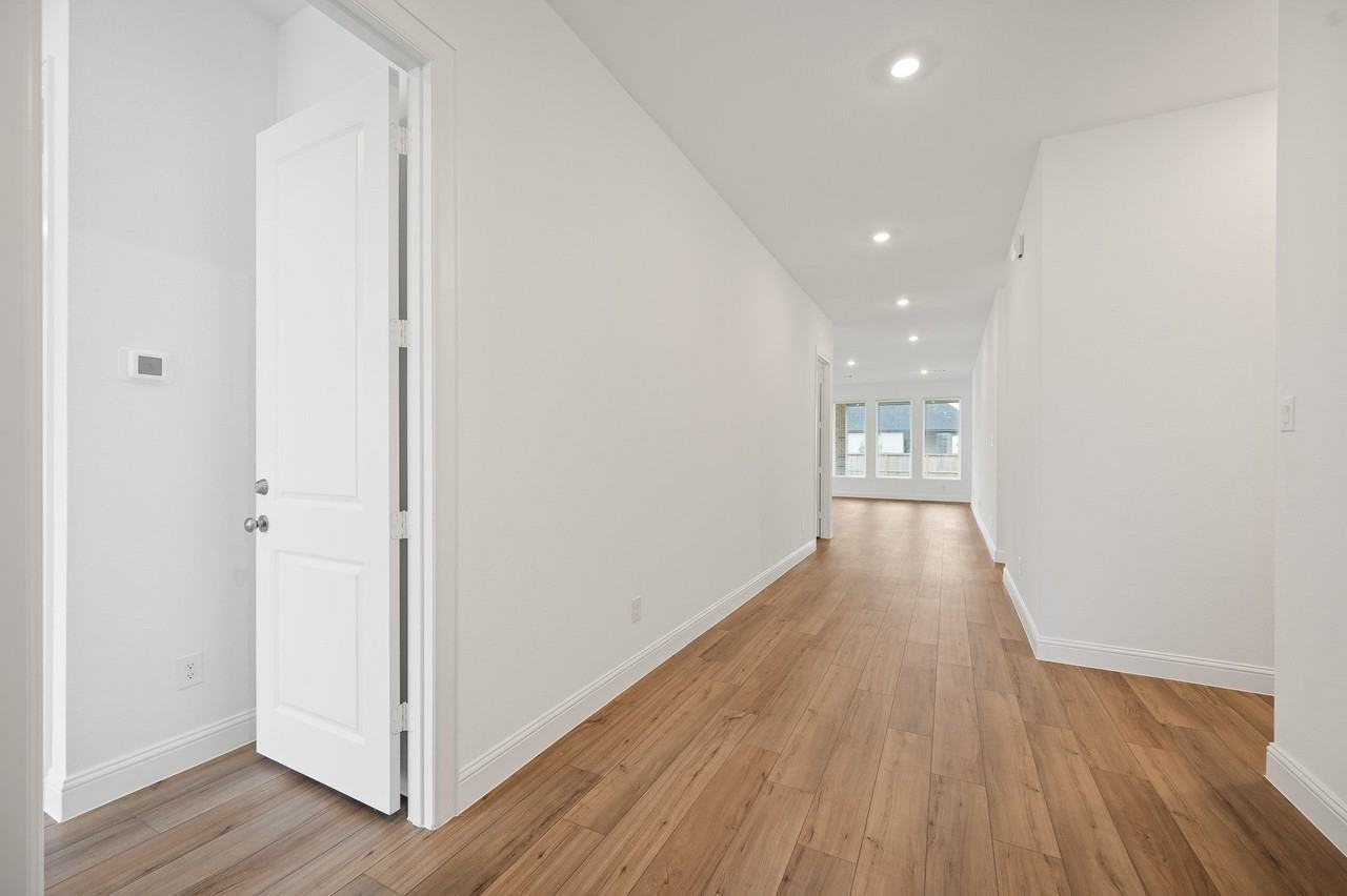 4643 Sleepy Retreat Trl - Photo 5 of 50