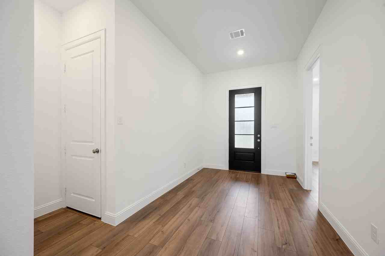 4643 Sleepy Retreat Trl - Photo 6 of 50