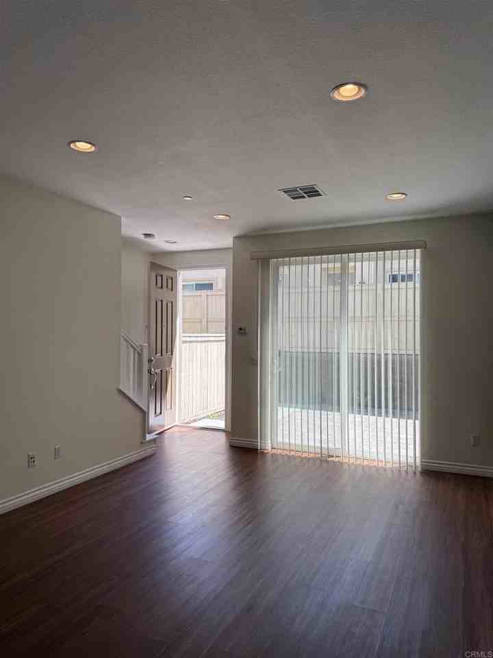 1381 Caminito Veranza - Photo 4 of 10