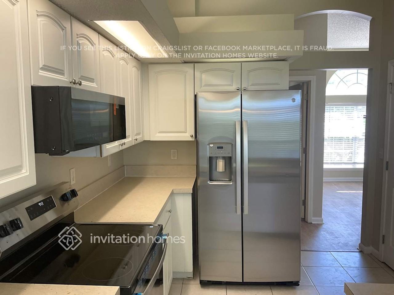 12183 Noyes Ct - Photo 3 of 14