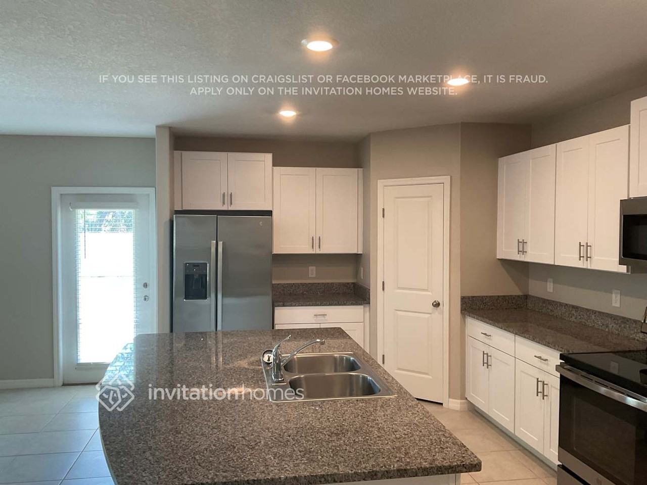 2273 Treesdale Ave - Photo 4 of 11