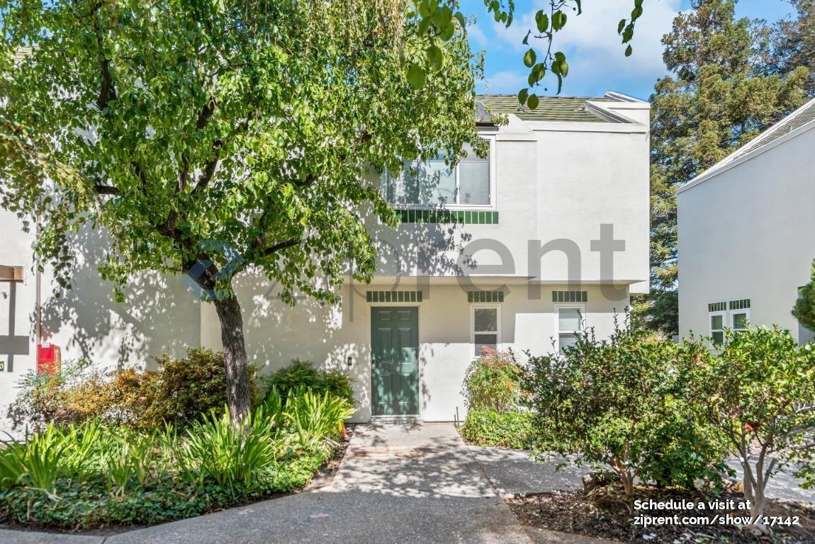 8 Zurich Ct - Photo 2 of 20