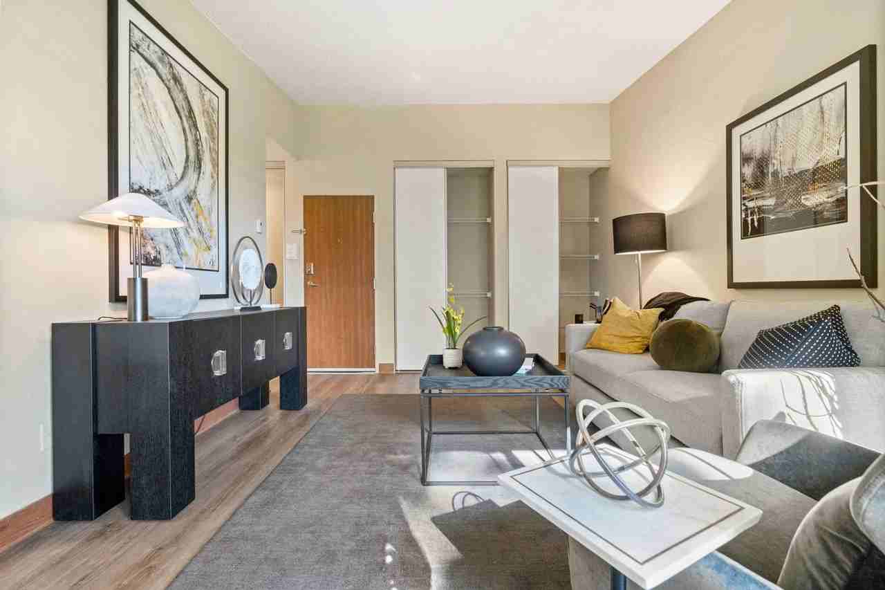 3413 53rd Ave N - Photo 3 of 31