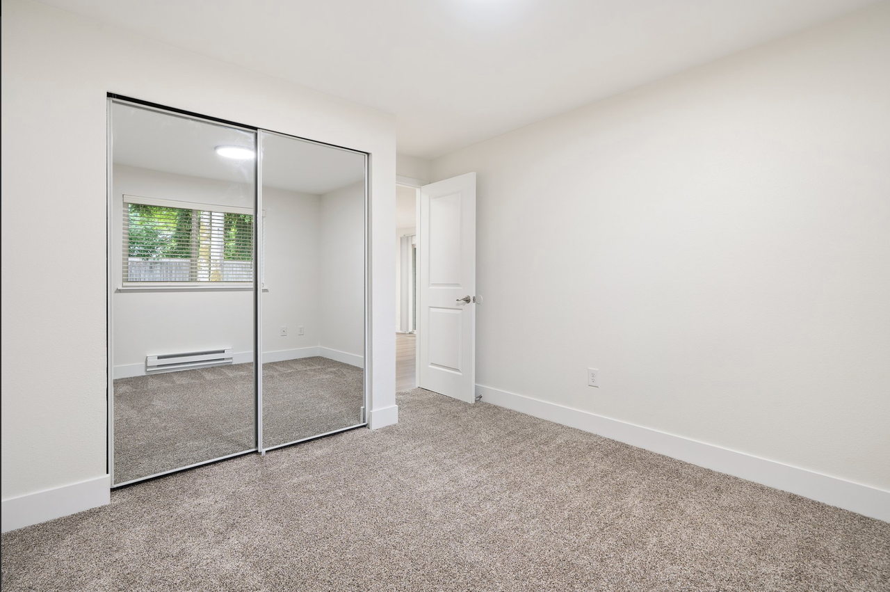 Pointe West Apartments | Port Orchard, WA - Photo 3 of 8