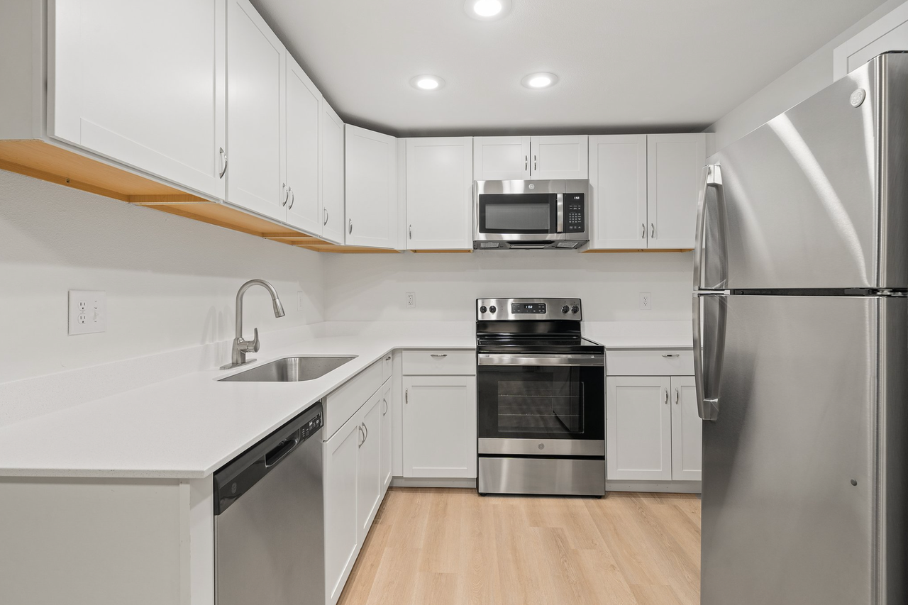 Pointe West Apartments | Port Orchard, WA - Photo 6 of 8