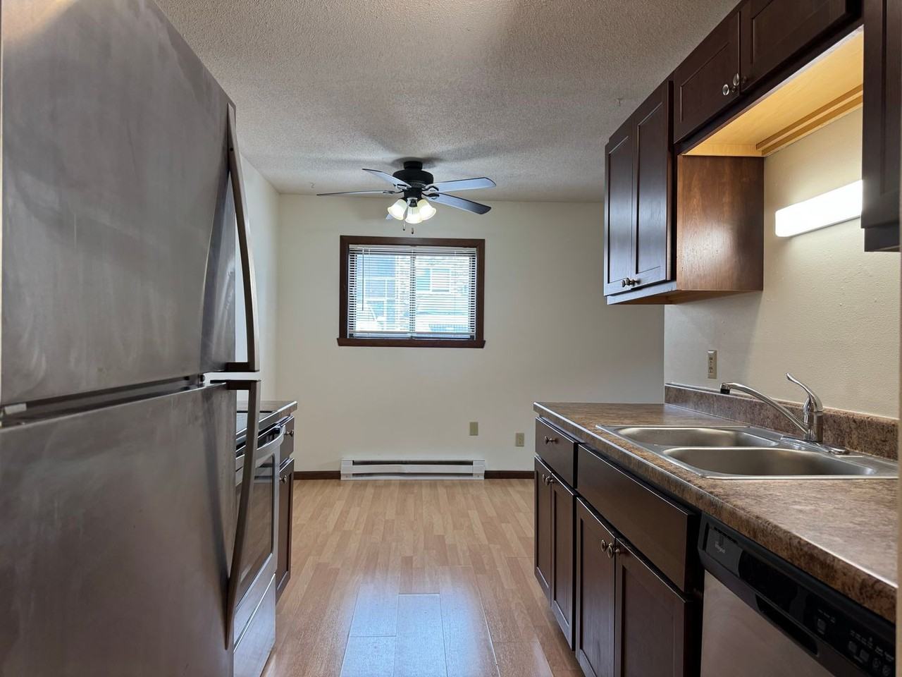 Spring Glen Apartments - Photo 6 of 23