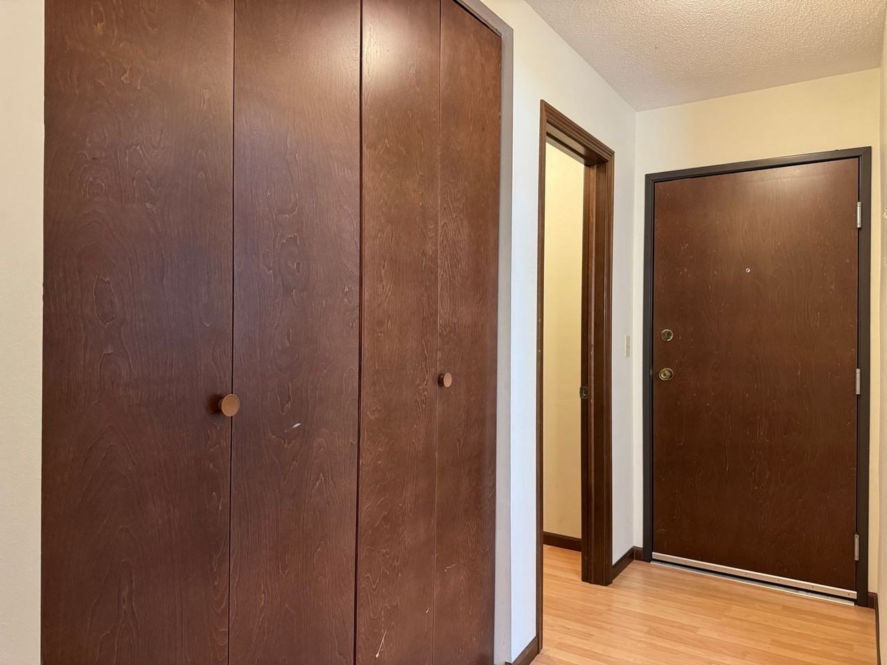 Spring Glen Apartments - Photo 7 of 23