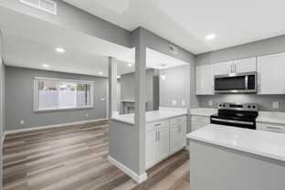 Elizabeth Green - Photo 1 of 1