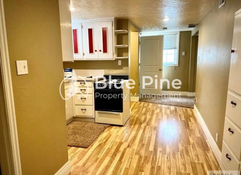 309 1/2 S Milton Ave - Photo 4 of 12