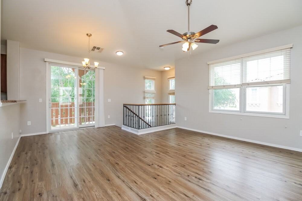 4068 E Windsor Dr - Photo 5 of 17