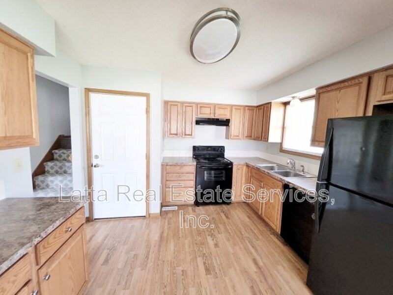 15506 Ann Ave - Photo 6 of 13