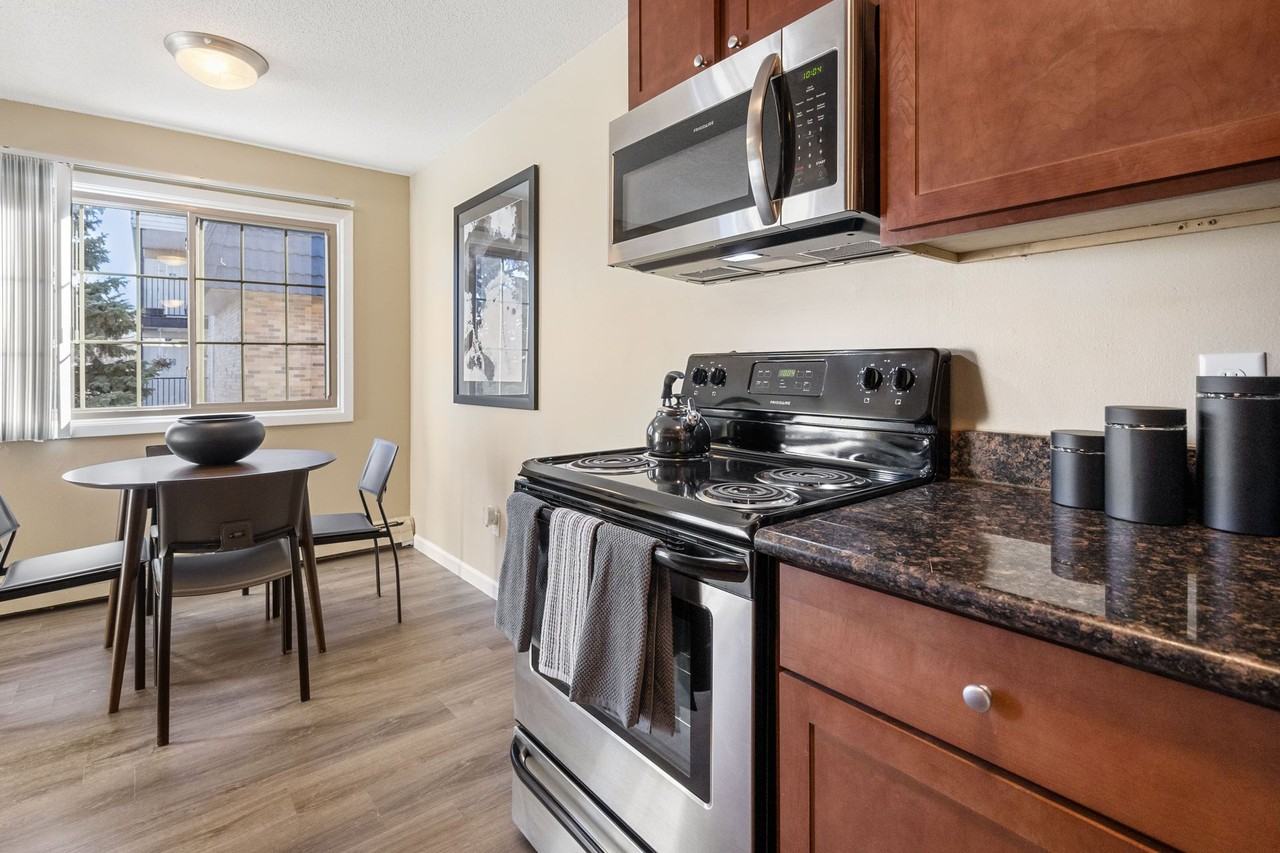 6401 Camden Ave N - Photo 5 of 25