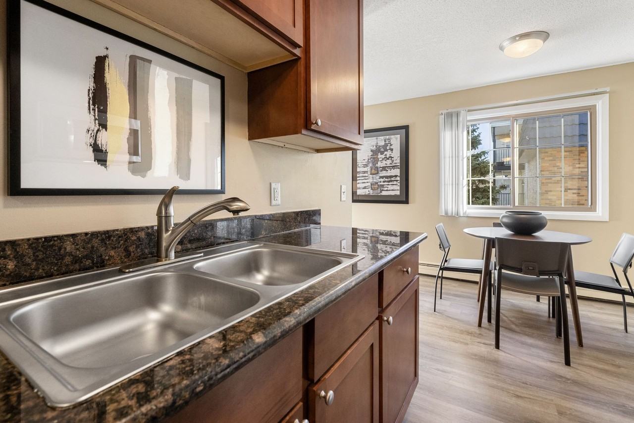 6401 Camden Ave N - Photo 7 of 25