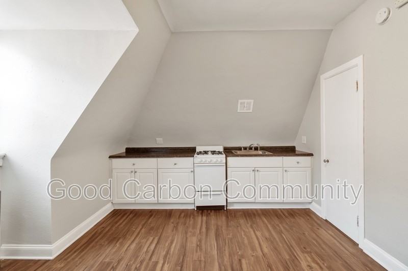 430 Delaware Ave #307 - Photo 2 of 15