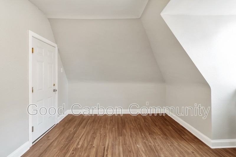 430 Delaware Ave #307 - Photo 6 of 15