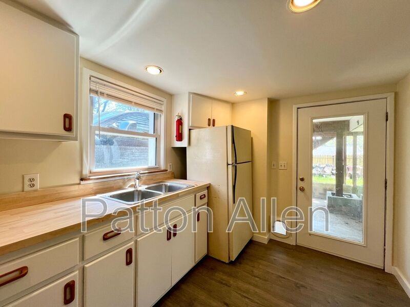 29 Parkman Pl #3 - Photo 2 of 10