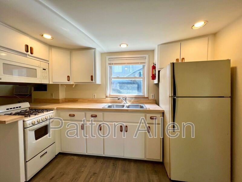 29 Parkman Pl #3 - Photo 3 of 10