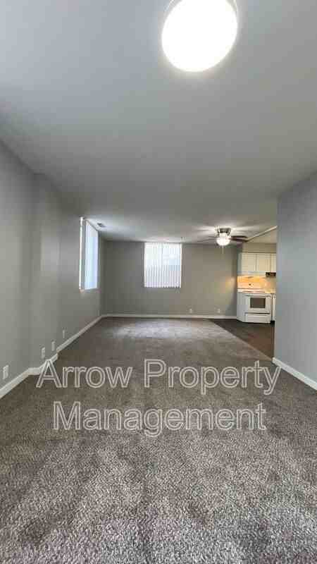 2501 N St - Photo 3 of 13