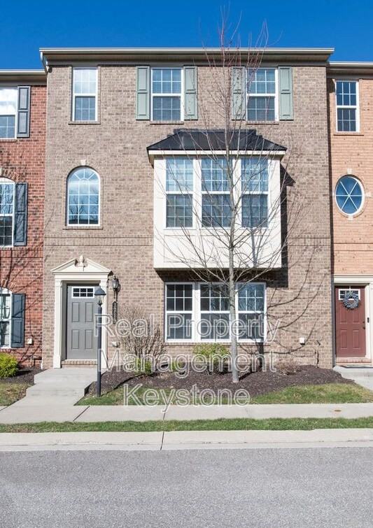 1719 St Johns Ln - Photo 2 of 30