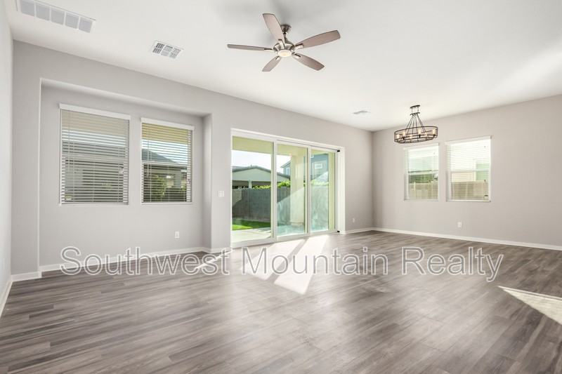 22743 E Poco Calle - Photo 5 of 48