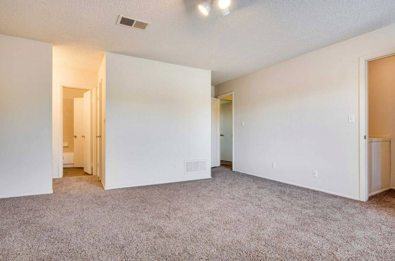 Cambridge Dorchester Apartment Homes - Photo 4 of 50