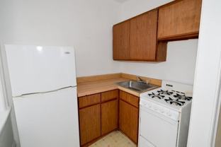 711 W Belmont Ave #208 - Photo 1 of 1