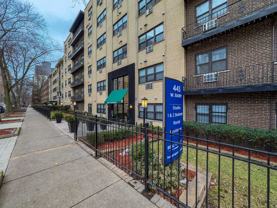 445 W Barry Ave #216 - Photo 1 of 1