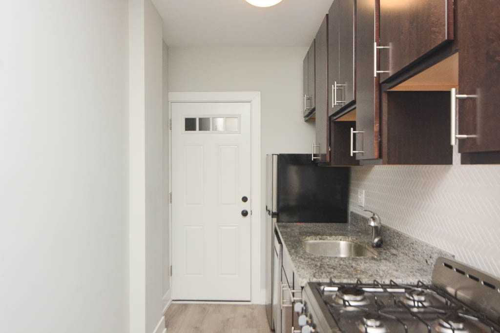 707 W Brompton Ave #34 - Photo 2 of 20