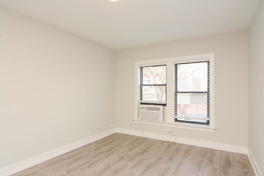 707 W Brompton Ave #34 - Photo 5 of 20
