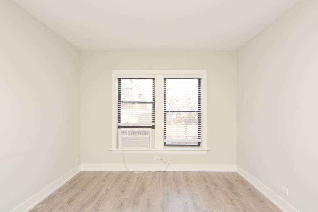 707 W Brompton Ave #34 - Photo 6 of 20