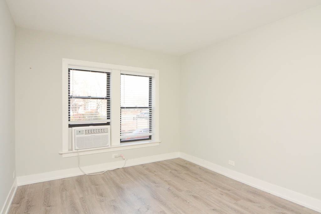 707 W Brompton Ave #34 - Photo 7 of 20