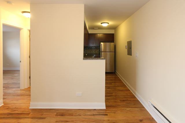 555 W Arlington Pl #408 - Photo 5 of 18
