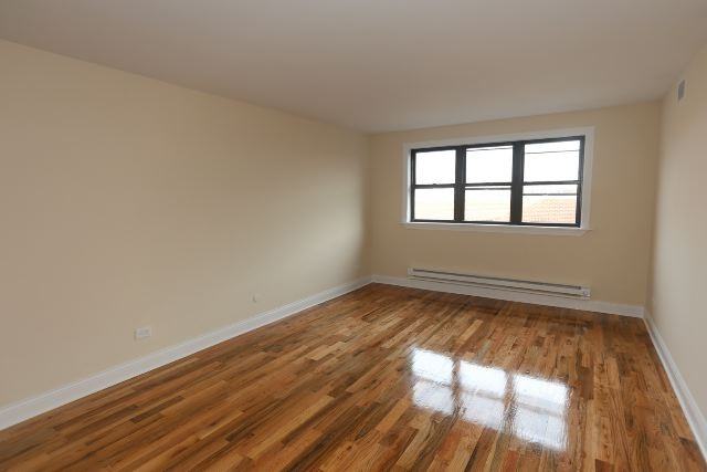 555 W Arlington Pl #408 - Photo 7 of 18