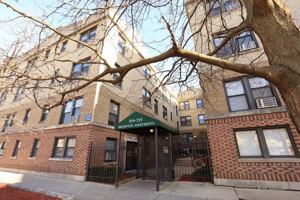 709 W Brompton Ave #41