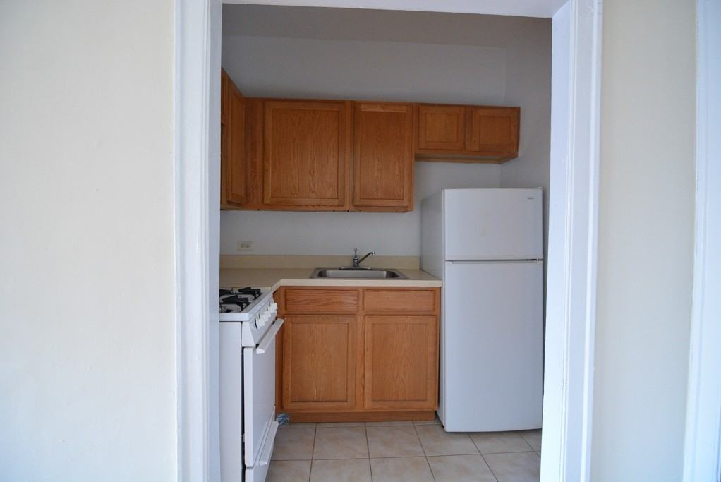 1164 N Dearborn St #310 - Photo 4 of 18