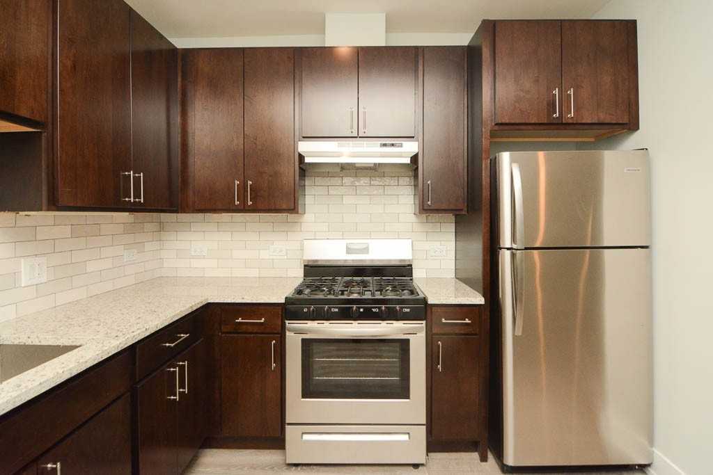 1147 Maple Ave #1 - Photo 4 of 21