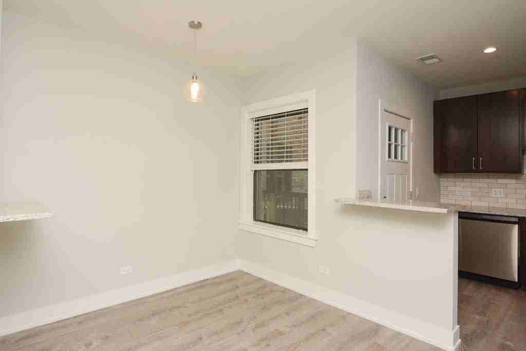 1147 Maple Ave #1 - Photo 5 of 21