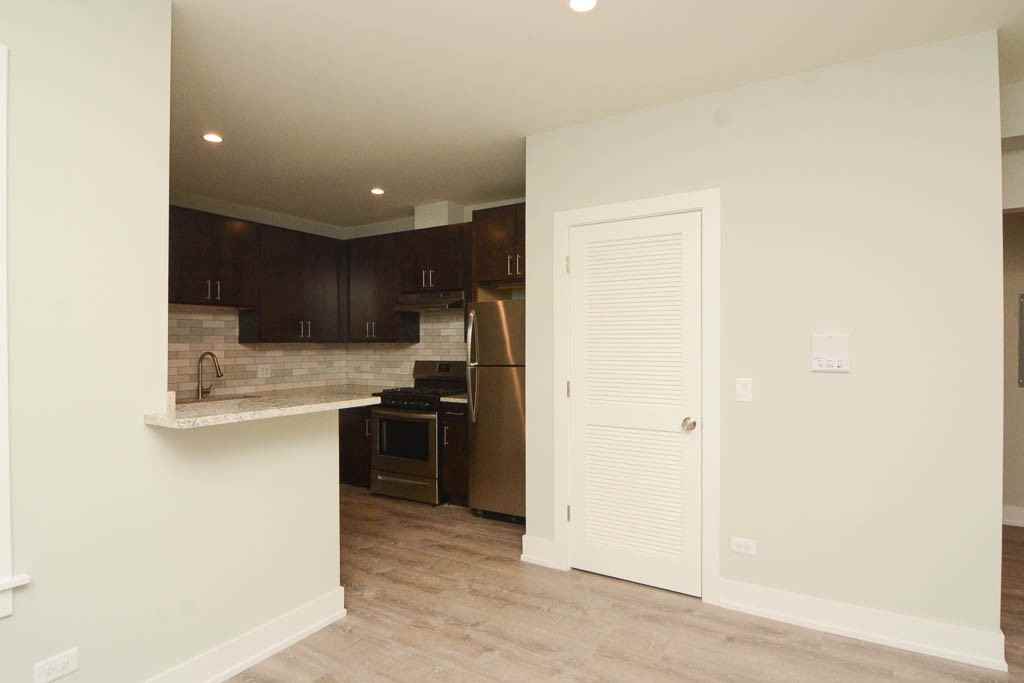 1147 Maple Ave #1 - Photo 6 of 21