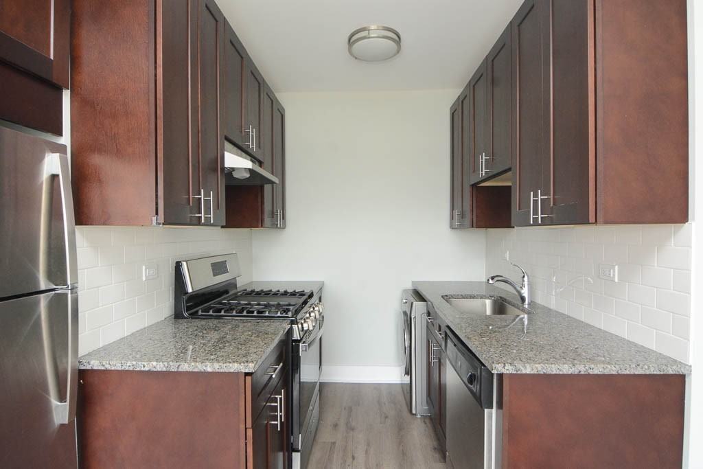 725 St Johns Ave #12 - Photo 2 of 21