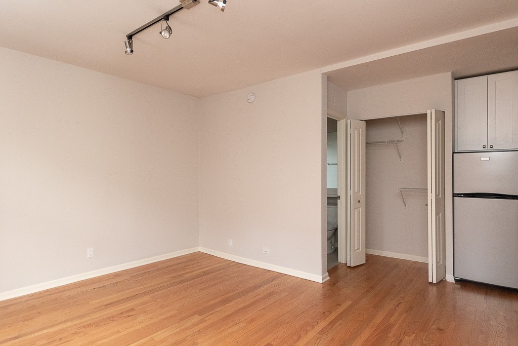 2834 W Palmer St #103 - Photo 7 of 16