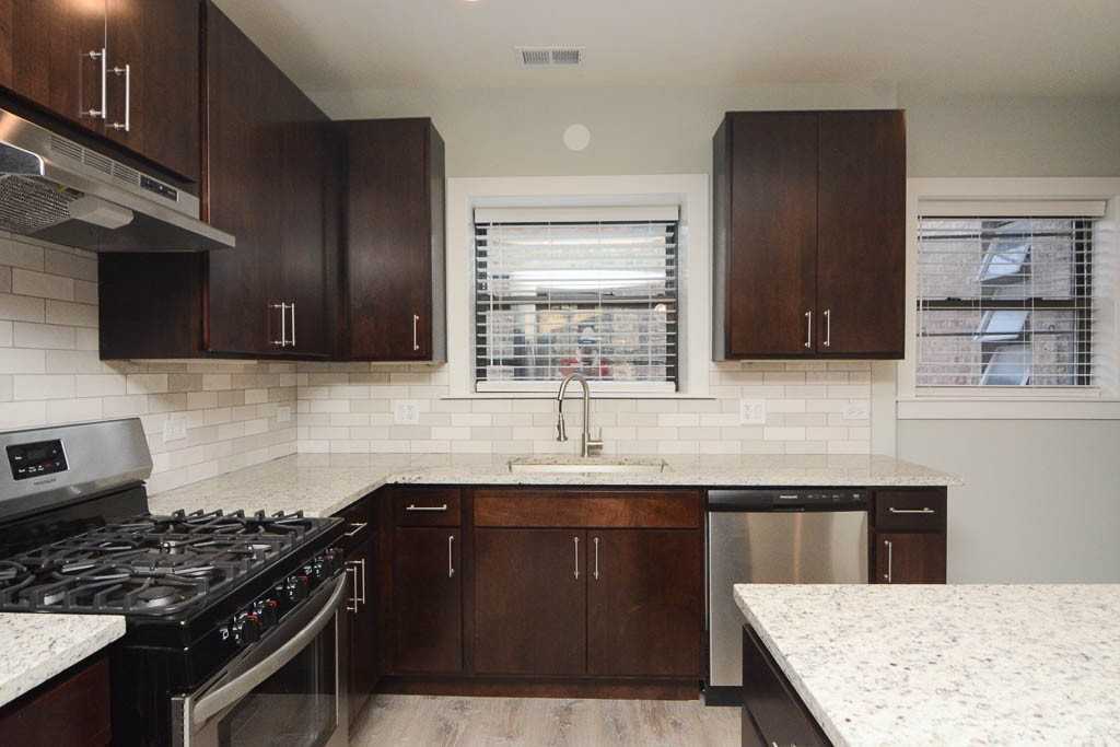 916 Crain St #3 - Photo 2 of 21