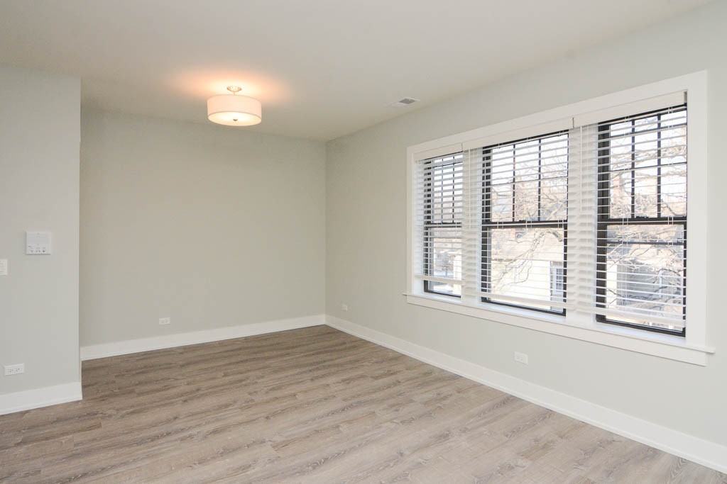 916 Crain St #3 - Photo 6 of 21
