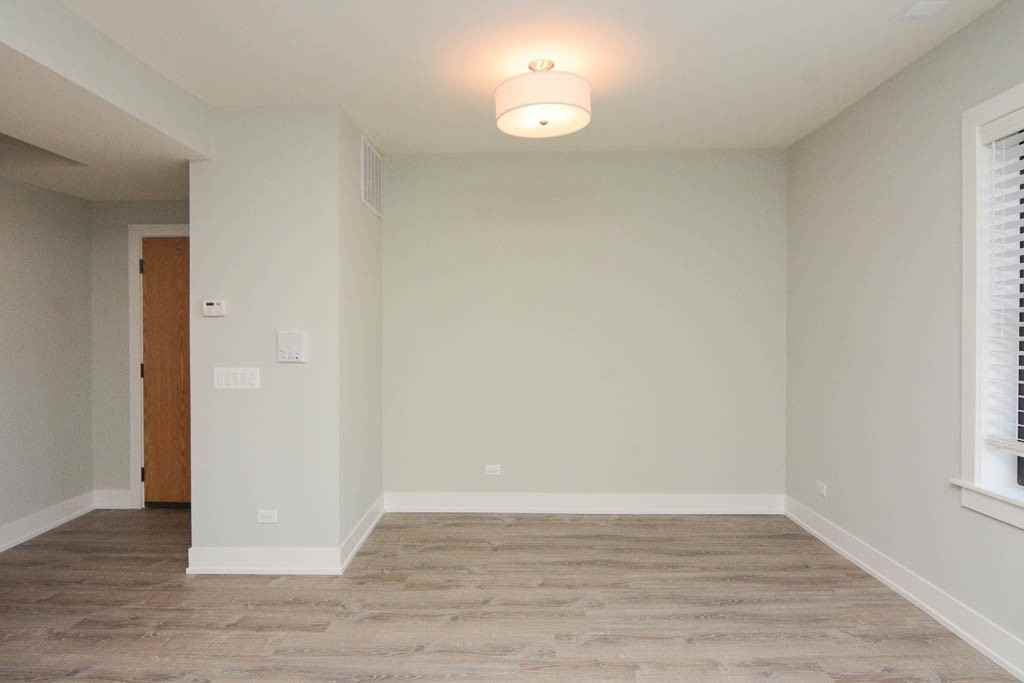 916 Crain St #3 - Photo 7 of 21