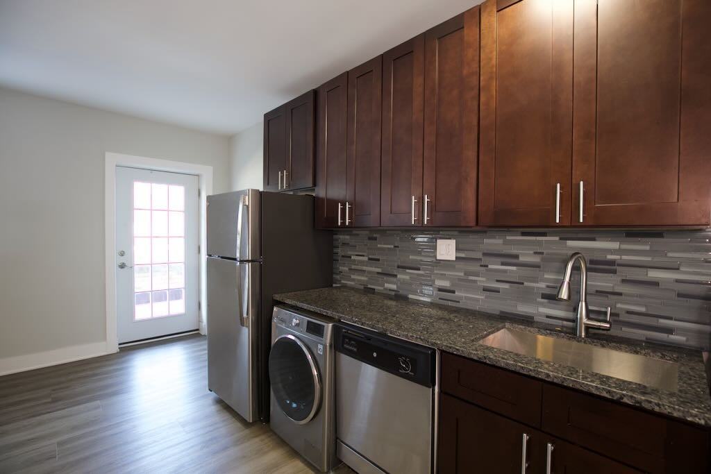 730 Judson Ave #08 - Photo 3 of 19