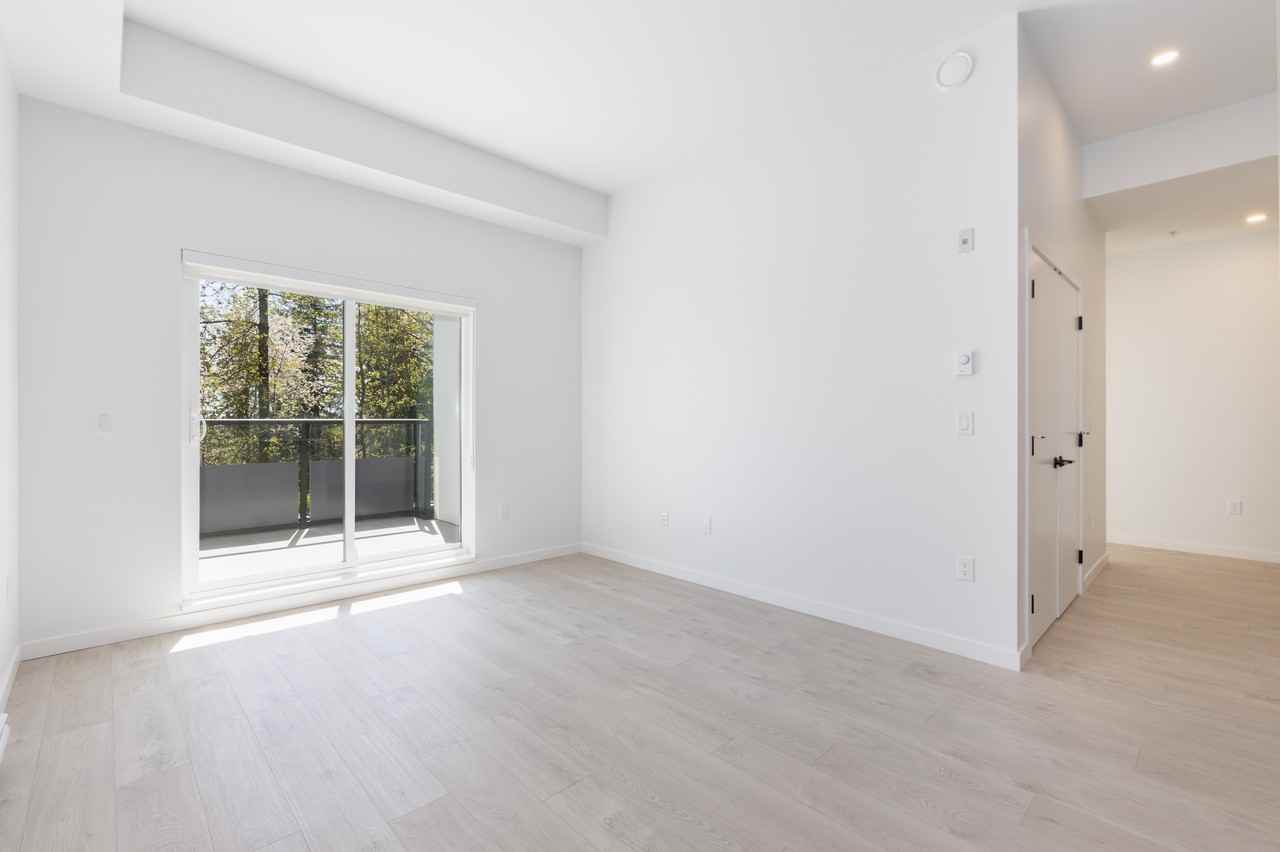 19577 65B Avenue #409 - Photo 5 of 27