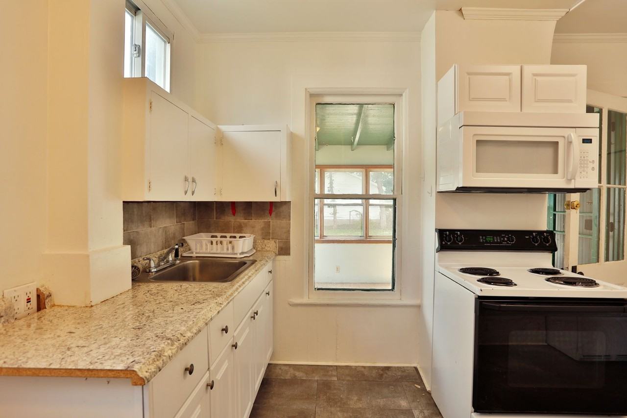 12 Gault Avenue - Photo 3 of 26