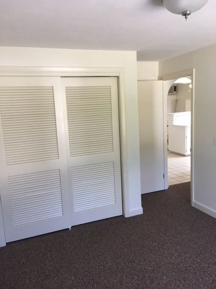 264 Sebago Rd - Photo 2 of 26