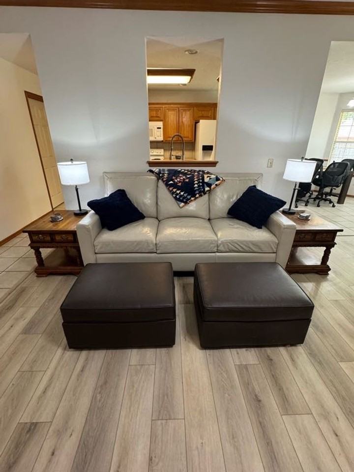 1624 Heron Dr - Photo 5 of 34