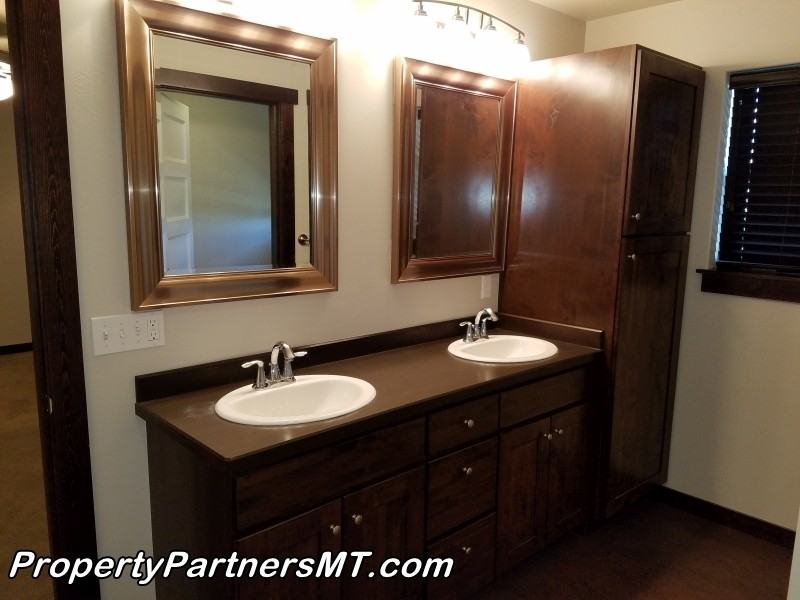 1958 Leeward Ct - Photo 5 of 12